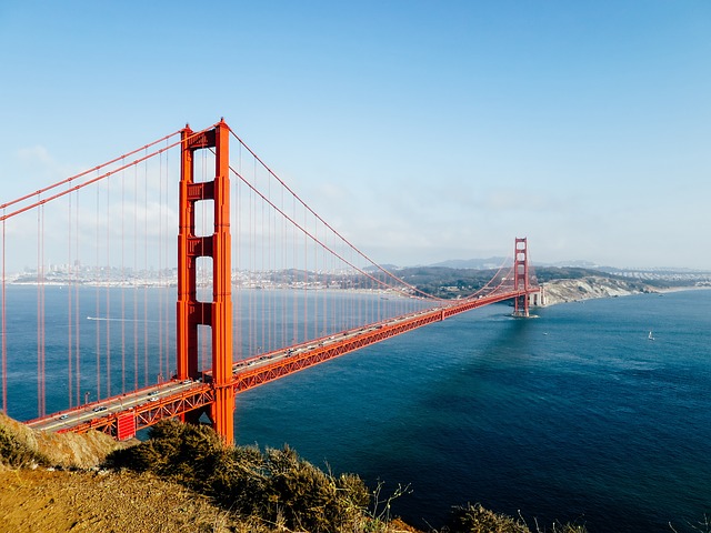 golden-gate-bridge-1031321_640